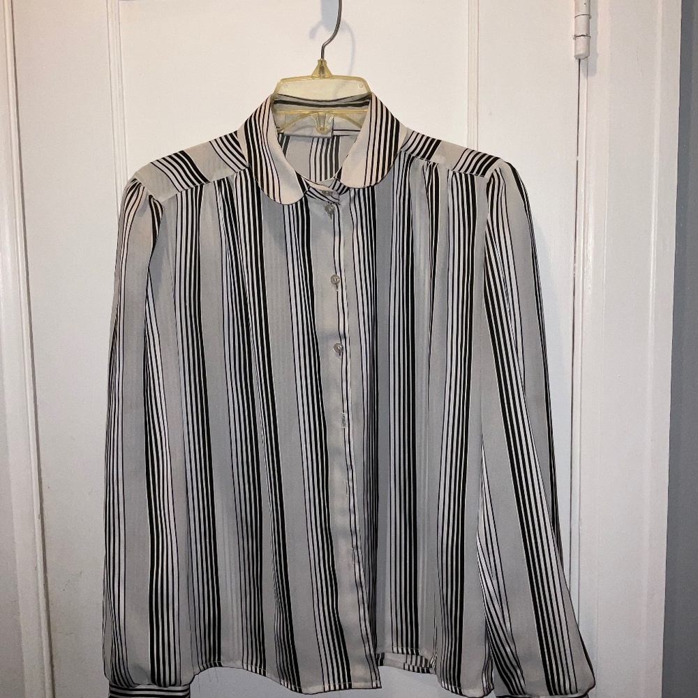 Features by Debenhams , Woman’s Blouse black and white and grey